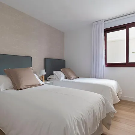 The Terraces Luxury Penthouses, 1d アパート *